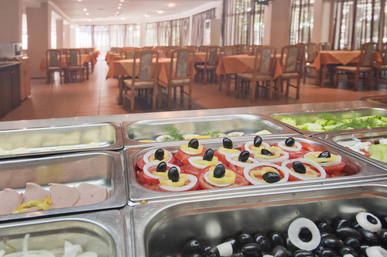 Regina Hotel Slântsjev Brjag Eksteriør bilde